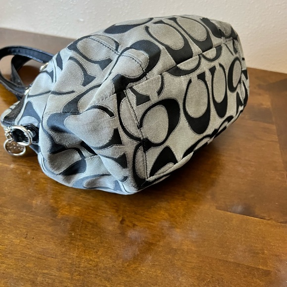 COACH💥Vintage~Rare~SOLD OUT💥Signature Black/Gray Poppy Tote - Picture 12 of 13
